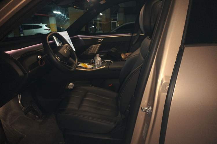 Used ONVO Luxeed L90 2025 Model Max Six-Seater 60-degree Battery Edition Left Front Seat