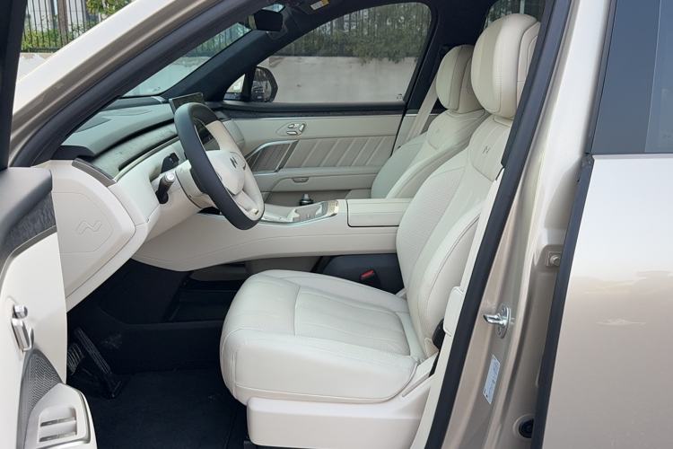 Used ONVO Luxeed L90 2025 Model—Max Six-Seater Version Left Front Seat