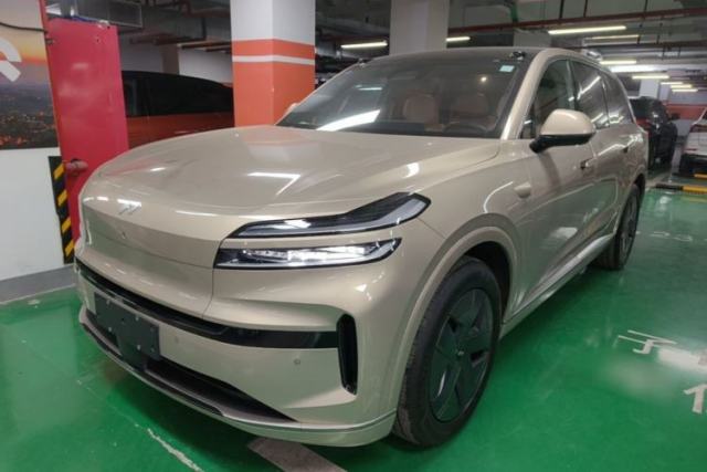 Used ONVO Luxeed L90 2025 Model—Pro Six-Seater Version
