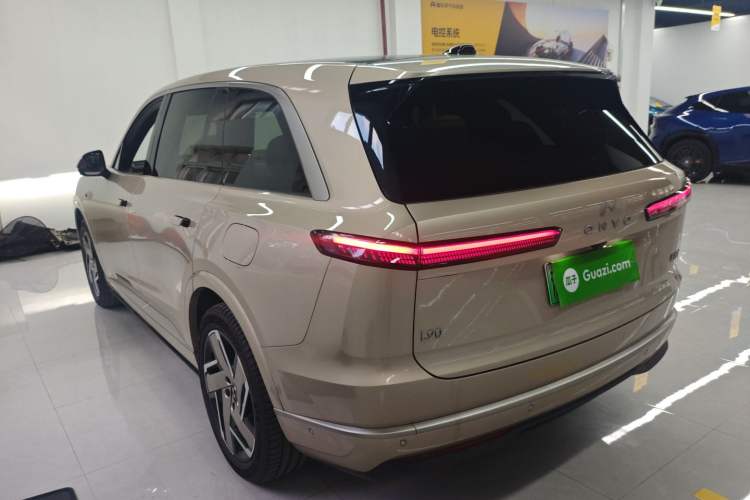 Used ONVO Luxeed L90 2025 Model—Max Six-Seater Version Rear Left 45 Deg