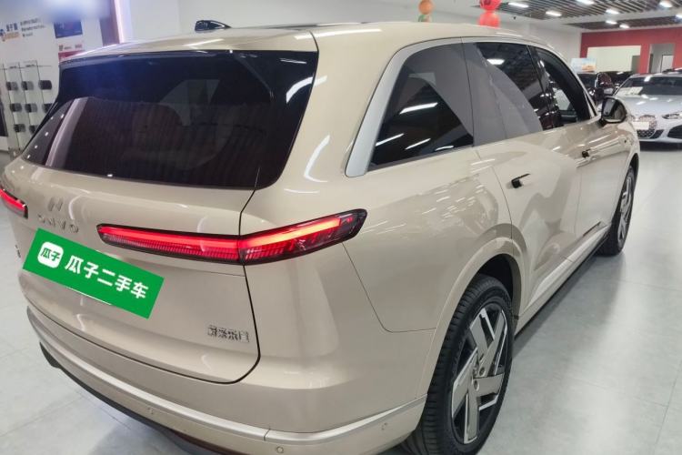 Used ONVO Luxeed L90 2025 Model—Ultra Six-Seater Version Rear Right 45 Deg