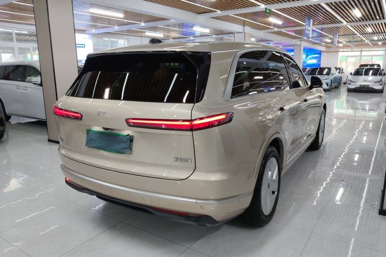 Used ONVO Luxeed L90 2025 Model—Max Six-Seater Version Rear Right 45 Deg