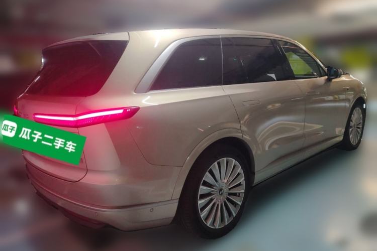 Used ONVO Luxeed L90 2025 Model—Ultra Six-Seater Version Rear Right 45 Deg