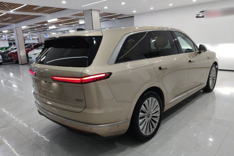 Used ONVO Luxeed L90 2025 Model—Max Six-Seater Version Rear Right 45 Deg