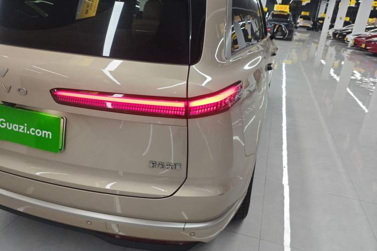 Used ONVO Luxeed L90 2025 Model—Max Six-Seater Version Right Rear Taillight
