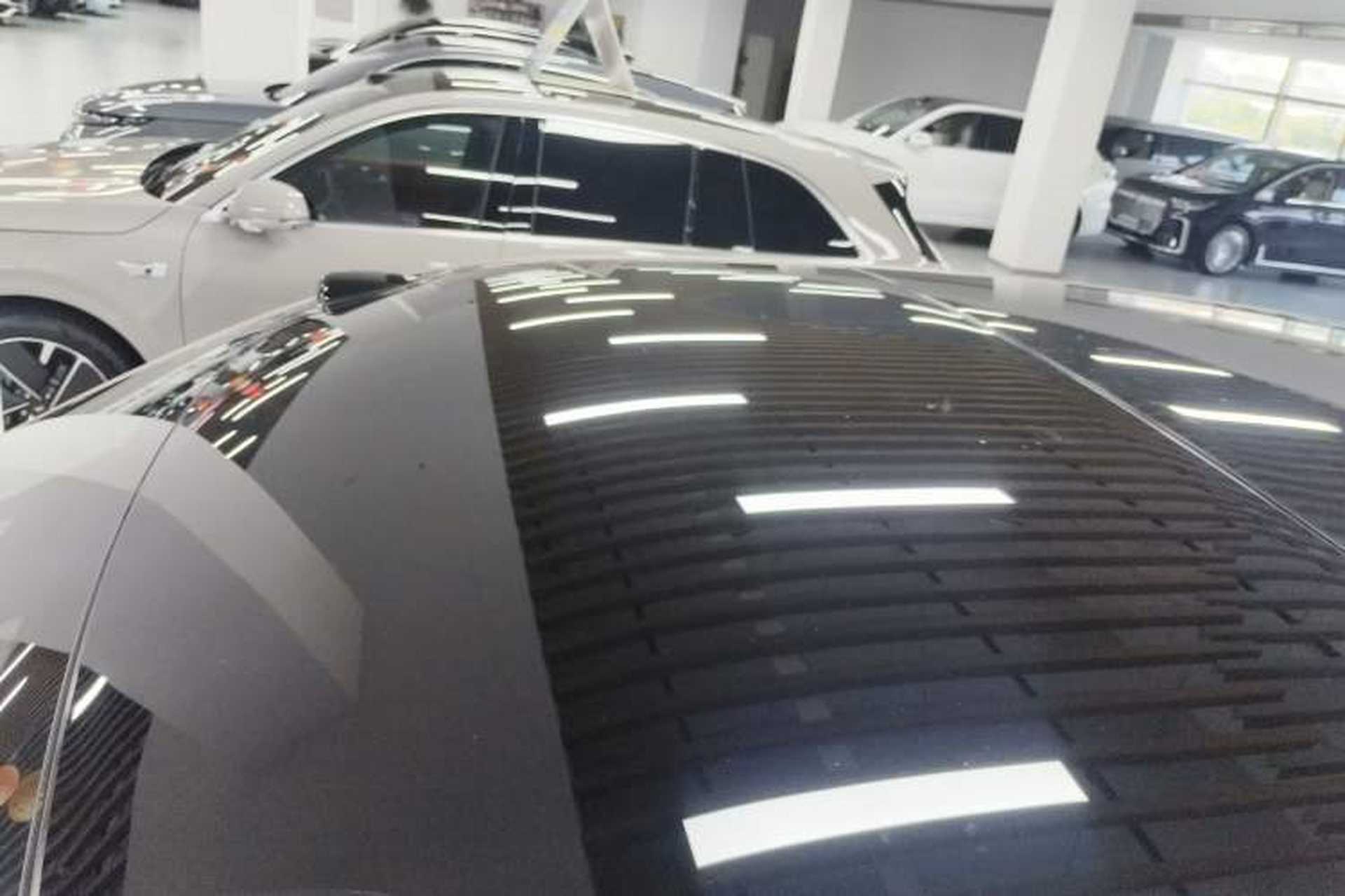 Used ONVO Luxeed L90 2025 Model—Ultra Six-Seater Version Roof