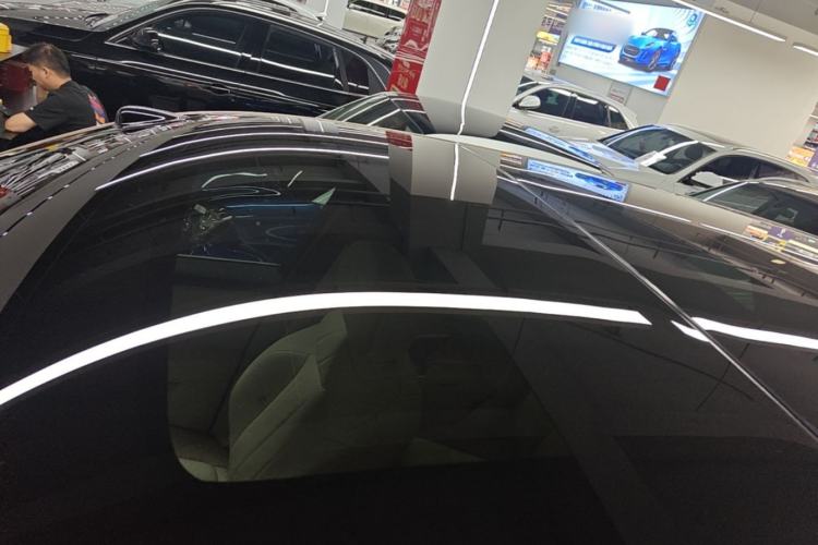Used ONVO Luxeed L90 2025 Model—Ultra Six-Seater Version Roof