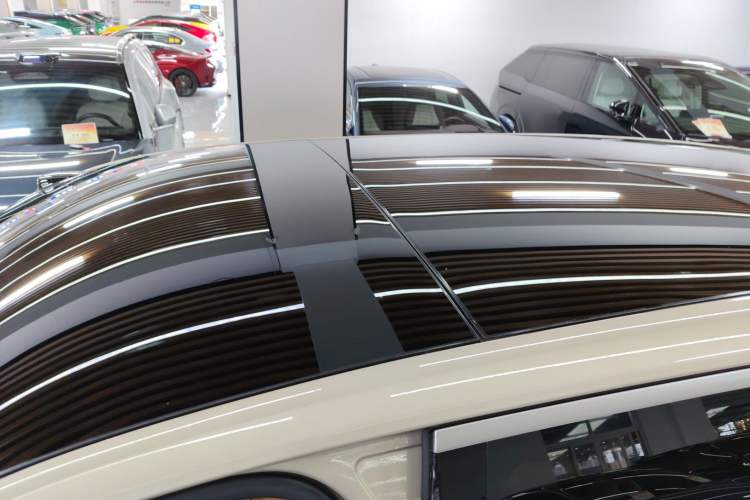 Used ONVO Luxeed L90 2025 Model—Max Six-Seater Version Roof