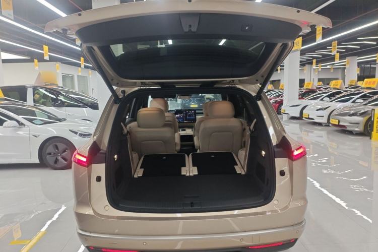 Used ONVO Luxeed L90 2025 Model—Max Six-Seater Version Trunk
