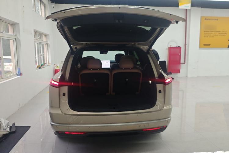 Used ONVO Luxeed L90 2025 Model—Max Six-Seater Version Trunk