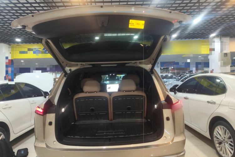 Used ONVO Luxeed L90 2025 Model—Max Six-Seater Version Trunk