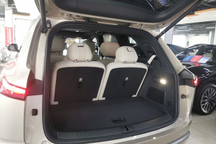Used ONVO Luxeed L90 2025 Model—Max Six-Seater Version Trunk