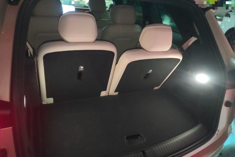 Used ONVO Luxeed L90 2025 Model—Ultra Six-Seater Version Trunk