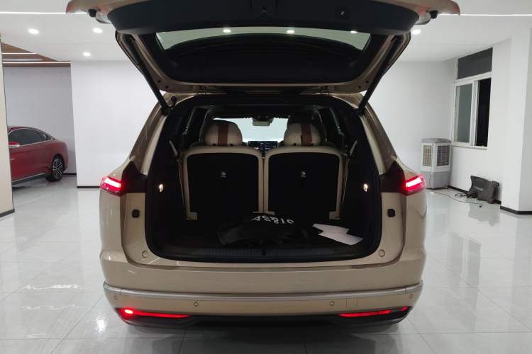 Used ONVO Luxeed L90 2025 Model—Max Six-Seater Version Trunk