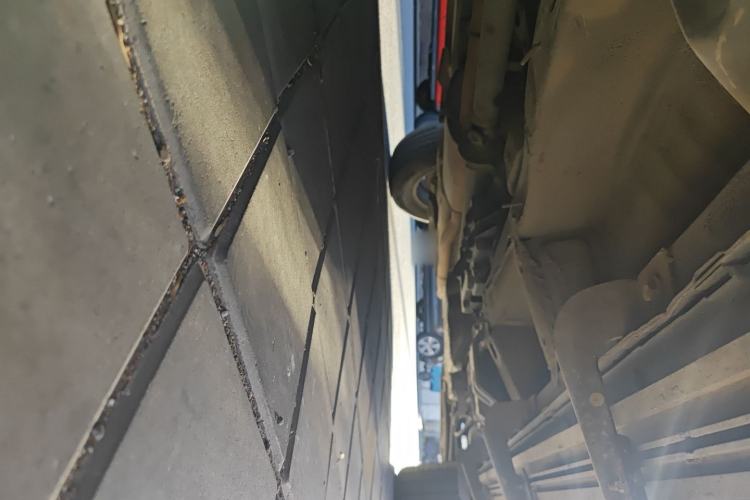 Used Opel Antara 2011 2.4 Comfort Four-Wheel Drive Edition Chassis Front Left