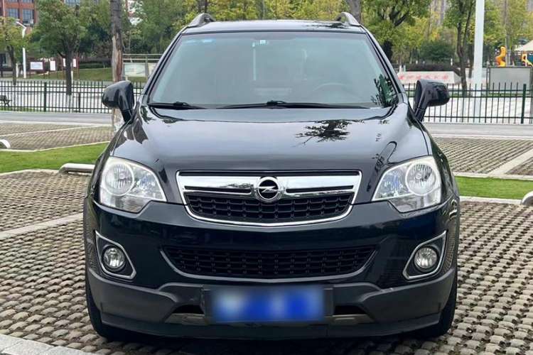 Used Opel Antara 2011 2.4 Comfort Two-Wheel Drive Exterior 3
