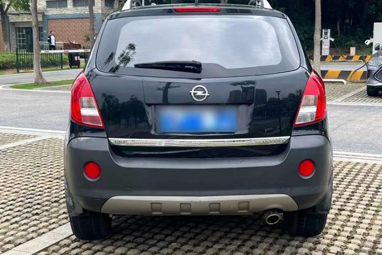 Used Opel Antara 2011 2.4 Comfort Two-Wheel Drive Exterior 4