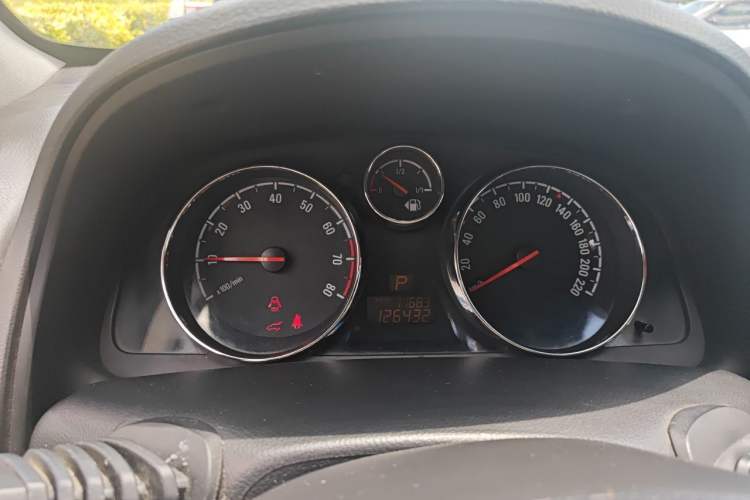 Used Opel Antara 2011 2.4 Comfort Four-Wheel Drive Edition Instrument Cluster