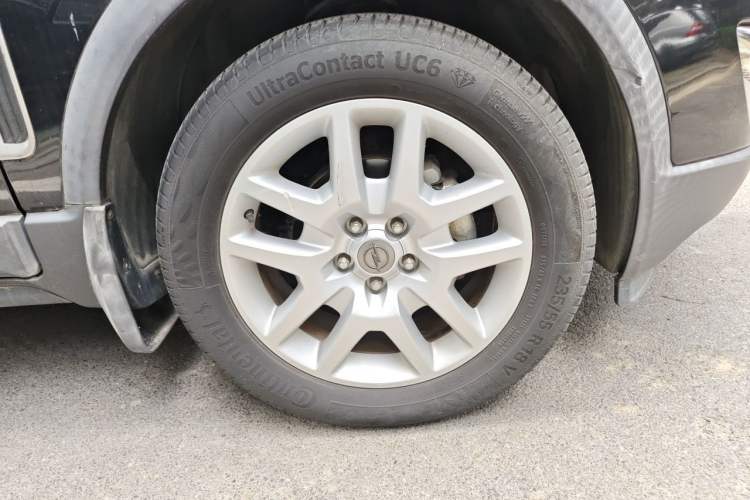 Used Opel Antara 2011 2.4 Luxury Four-Wheel-Drive Model Right Front Wheel Hub