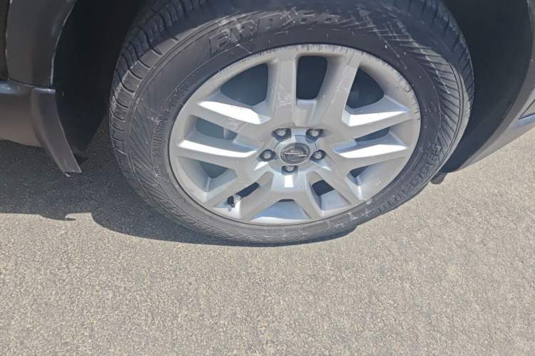 Used Opel Antara 2011 2.4 Comfort Four-Wheel Drive Edition Right Front Wheel Hub