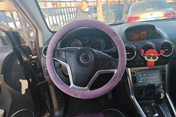 Used Opel Antara 2011 2.4 Comfort Four-Wheel Drive Edition Steering Wheel
