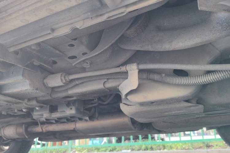 Used Opel Antara 2011 2.4 Comfort Two-Wheel Drive Chassis Rear Left