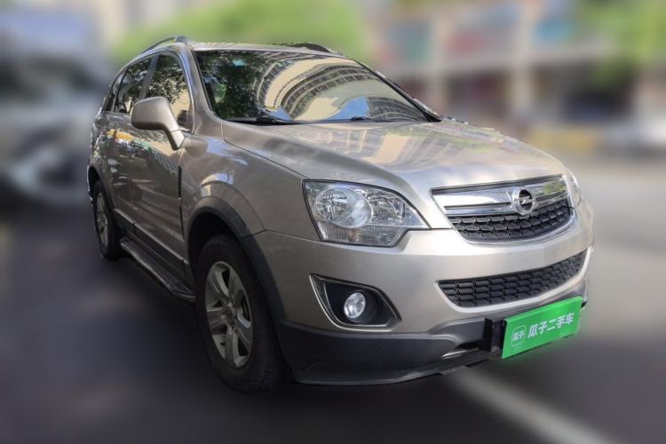 Used Opel Antara 2011 2.4 Comfort Two-Wheel Drive Front Right 45 Deg