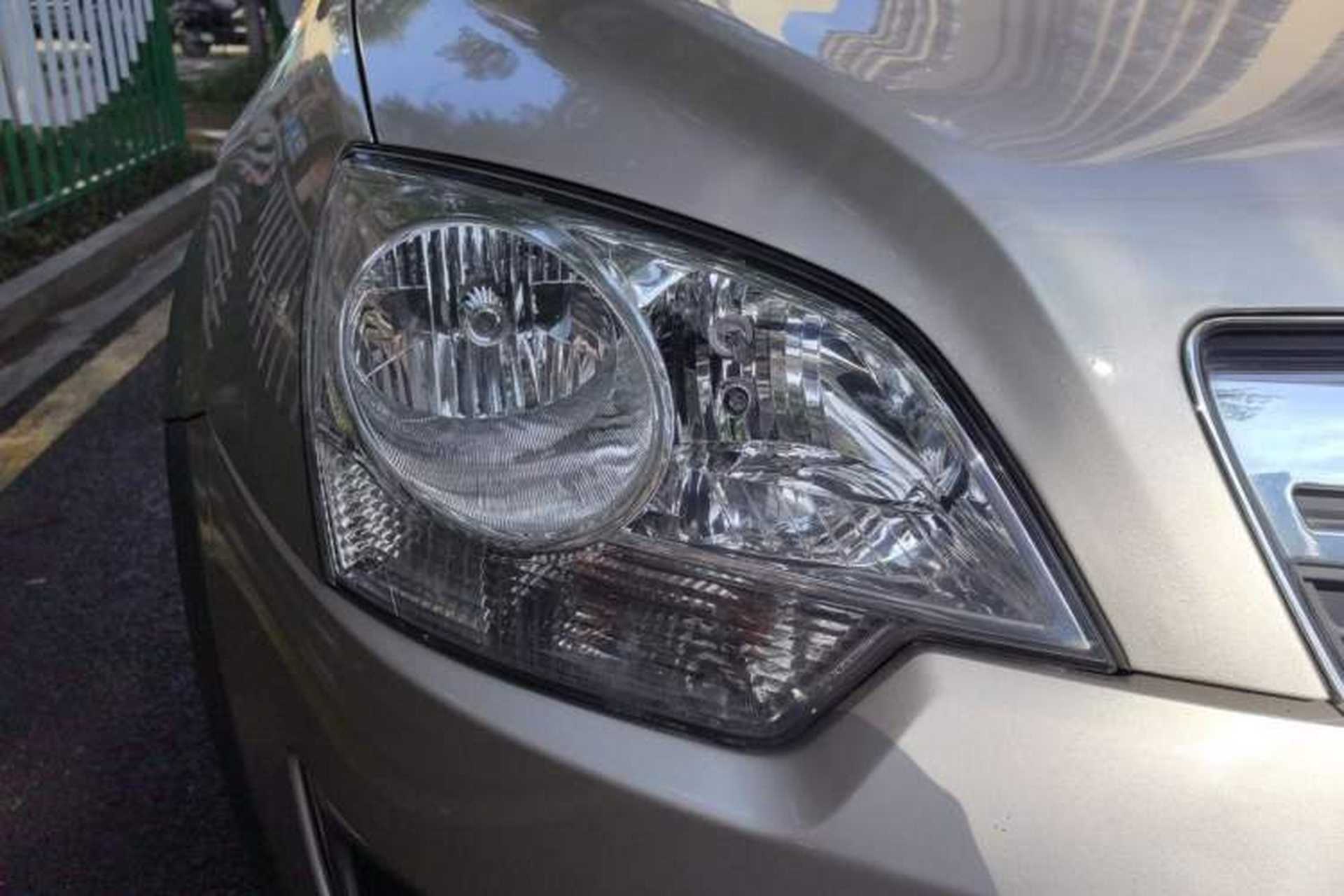 Used Opel Antara 2011 2.4 Comfort Two-Wheel Drive Right Front Headlight