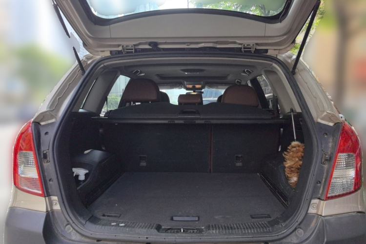 Used Opel Antara 2011 2.4 Comfort Two-Wheel Drive Trunk