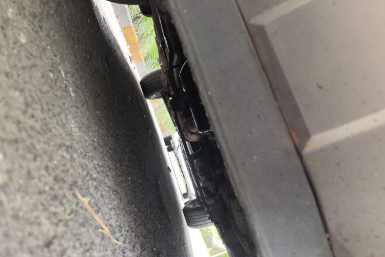 Used Opel Antara 2011 2.4 Luxury Two-Wheel-Drive Version Chassis Front