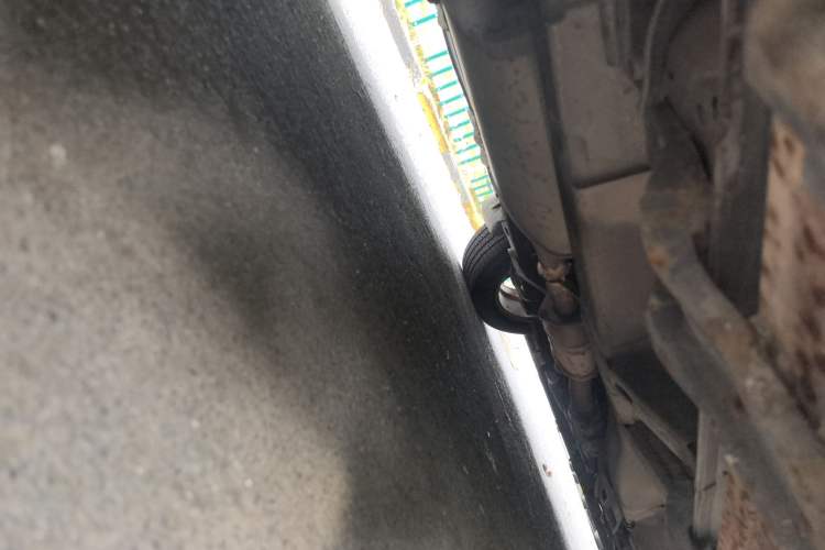 Used Opel Antara 2011 2.4 Luxury Two-Wheel-Drive Version Chassis Rear Right
