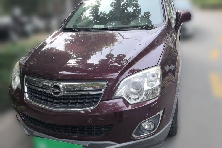 Used Opel Antara 2011 2.4 Luxury Two-Wheel-Drive Version Front