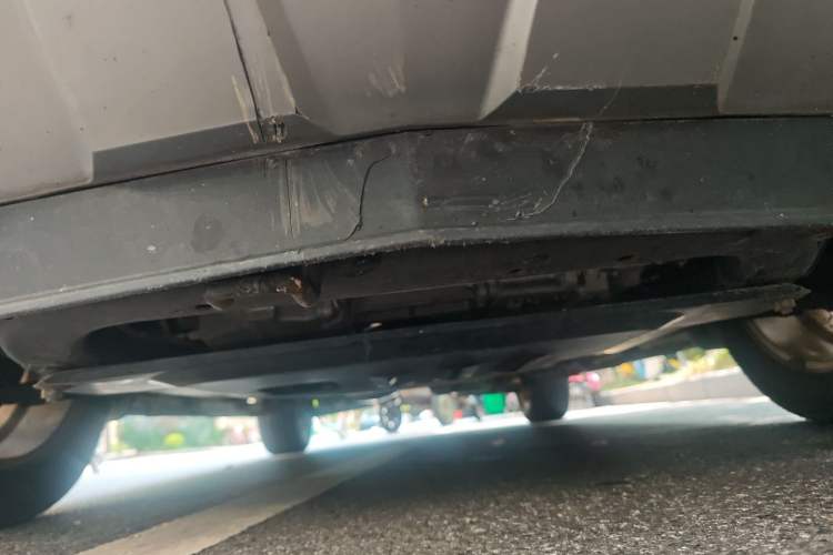 Used Opel Antara 2011 2.4 Luxury Two-Wheel-Drive Version Chassis Front