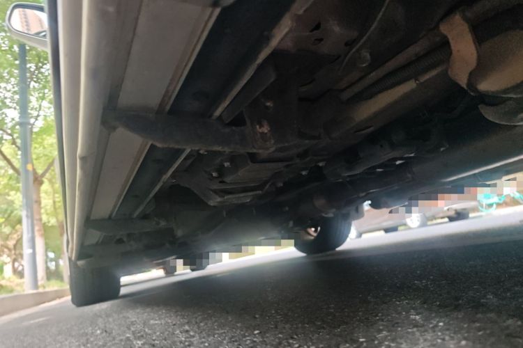 Used Opel Antara 2011 2.4 Luxury Two-Wheel-Drive Version Chassis Rear Left
