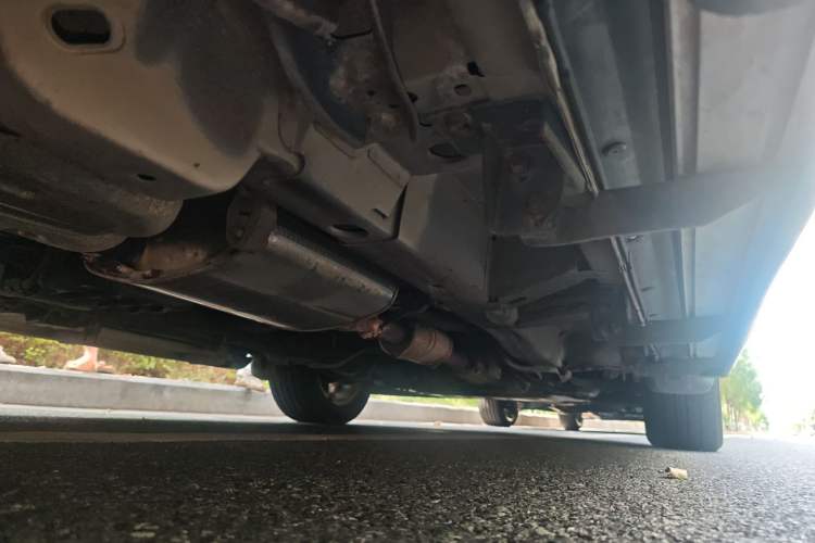 Used Opel Antara 2011 2.4 Luxury Two-Wheel-Drive Version Chassis Rear Right