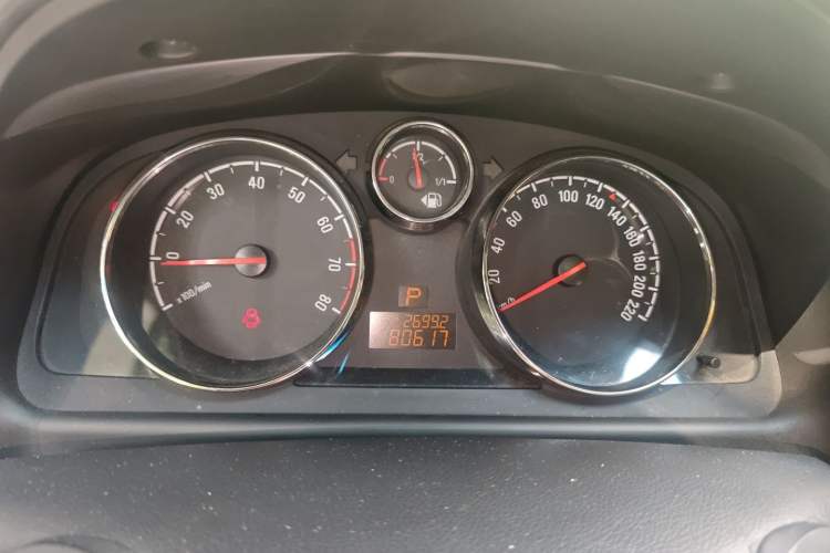 Used Opel Antara 2011 2.4 Luxury Two-Wheel-Drive Version Instrument Cluster