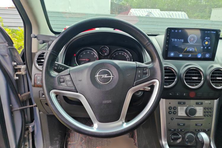 Used Opel Antara 2011 2.4 Comfort Four-Wheel Drive Edition Steering Wheel