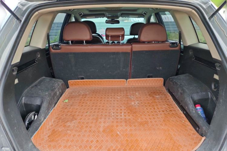 Used Opel Antara 2011 2.4 Comfort Four-Wheel Drive Edition Trunk