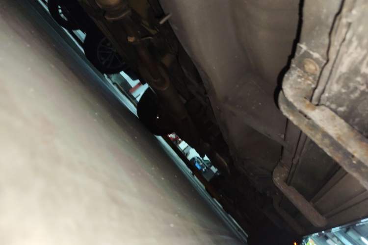 Used Opel Antara 2011 2.4 Comfort Two-Wheel Drive Chassis Front Left
