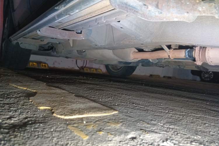 Used Opel Antara 2011 2.4 Luxury Four-Wheel-Drive Model Chassis Front Right
