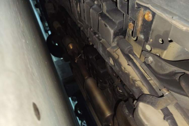 Used Opel Antara 2011 2.4 Comfort Two-Wheel Drive Chassis Rear Left
