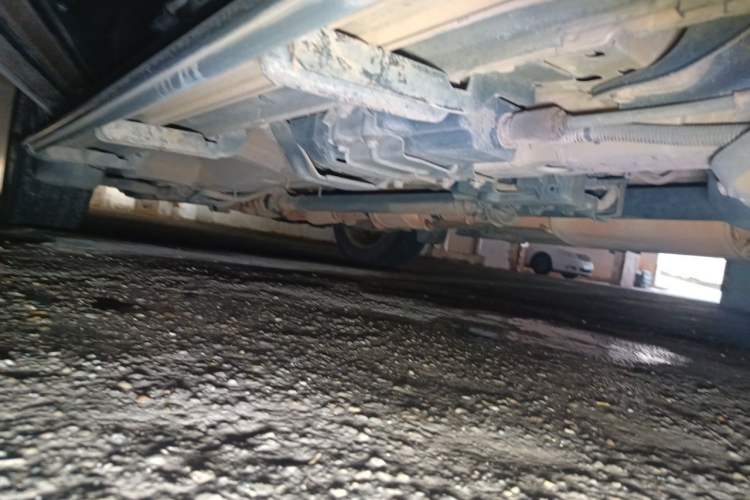Used Opel Antara 2011 2.4 Luxury Four-Wheel-Drive Model Chassis Rear Left