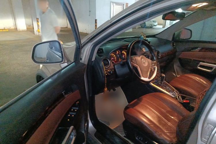 Used Opel Antara 2011 2.4 Luxury Four-Wheel-Drive Model Driver Seat