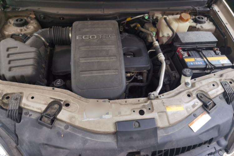 Used Opel Antara 2011 2.4 Luxury Four-Wheel-Drive Model Engine Bay
