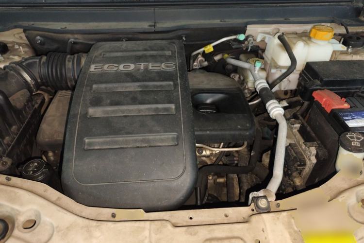 Used Opel Antara 2011 2.4 Comfort Two-Wheel Drive Engine Bay