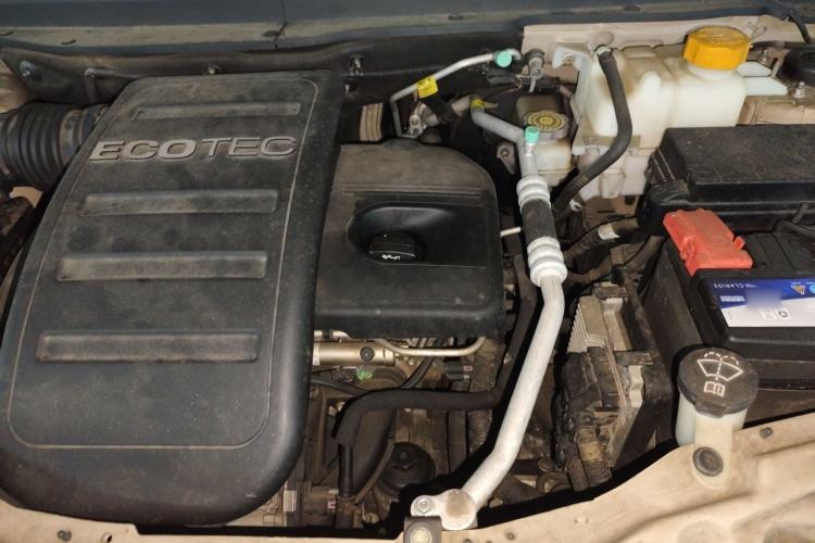 Used Opel Antara 2011 2.4 Comfort Two-Wheel Drive Engine Bay Left