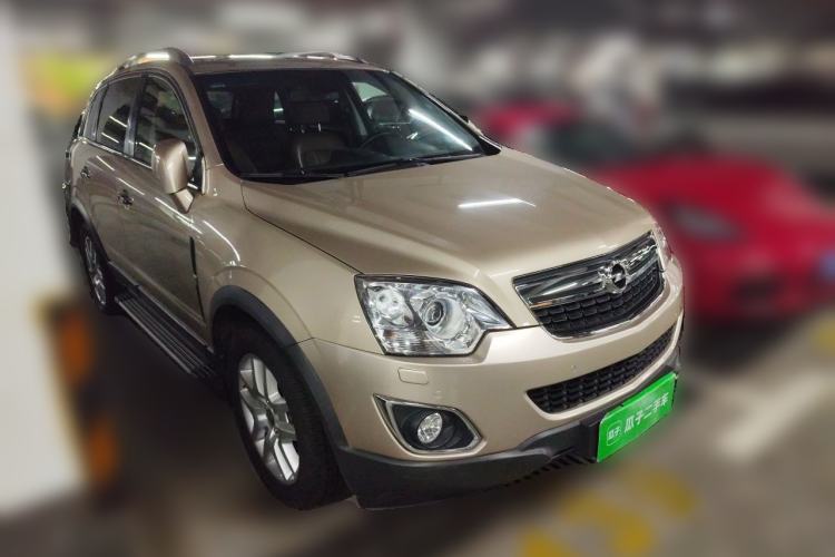 Used Opel Antara 2011 2.4 Comfort Two-Wheel Drive Front Right 45 Deg