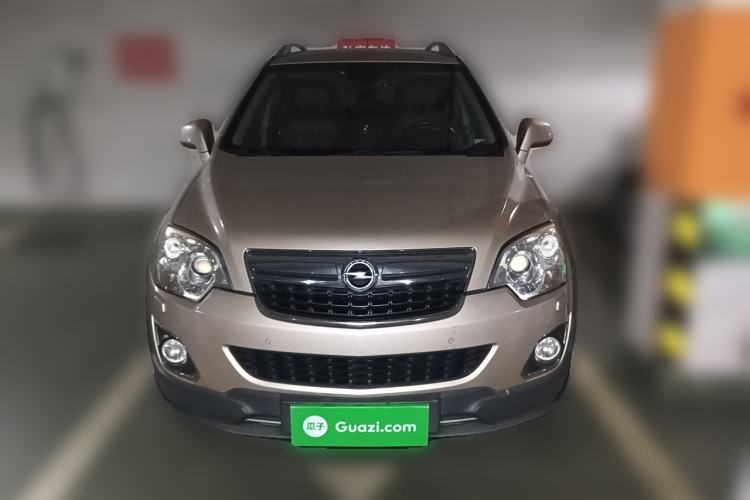 Used Opel Antara 2011 2.4 Luxury Two-Wheel-Drive Version Front