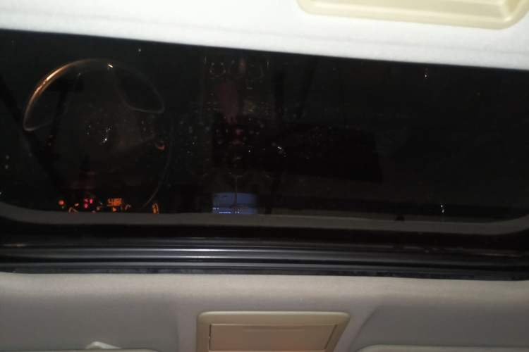 Used Opel Antara 2011 2.4 Luxury Two-Wheel-Drive Version Headliner
