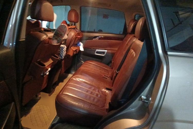 Used Opel Antara 2011 2.4 Luxury Four-Wheel-Drive Model Left Rear Seat